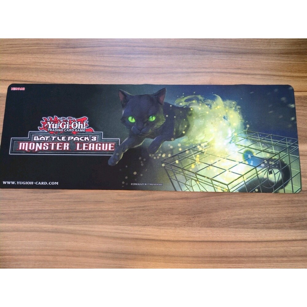 Yugioh TCG Battle Pack 3 Monster League Quantum Cat Playmat 24" X 9"